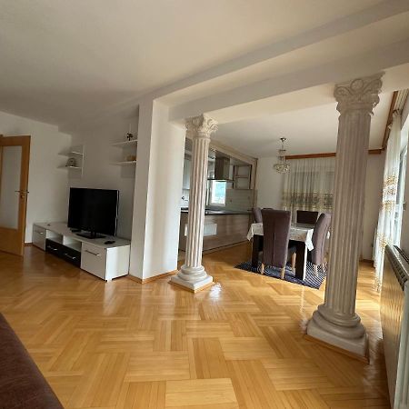 Apartments In Villa Sabb For Rent SJJ Exteriör bild